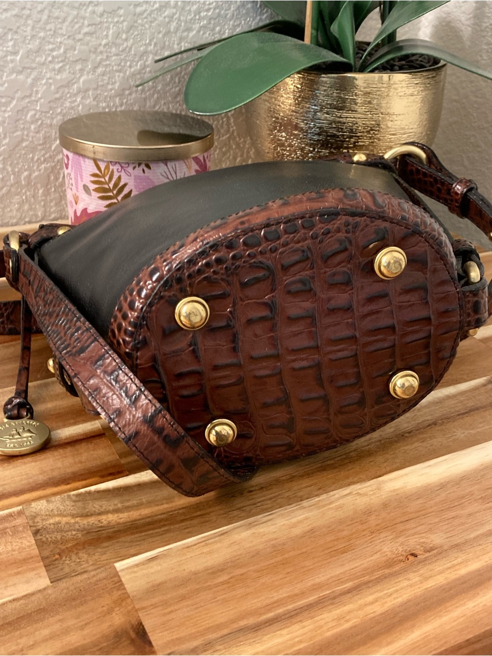 Brahmin Black Leather Crossbody with Brown Croc-Trim - Picture 3 of 16